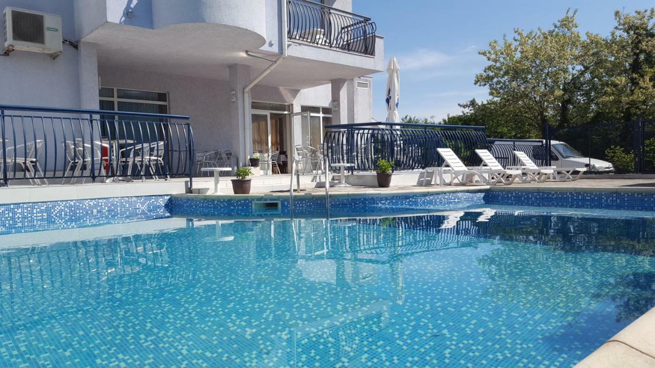 Hotel Yo Saints Constantine and Helena Exterior foto